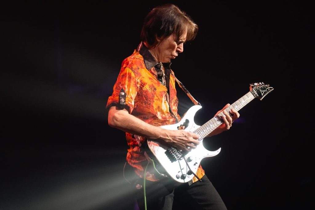 Early Life And Career Beginnings of Steve Vai Net Worth